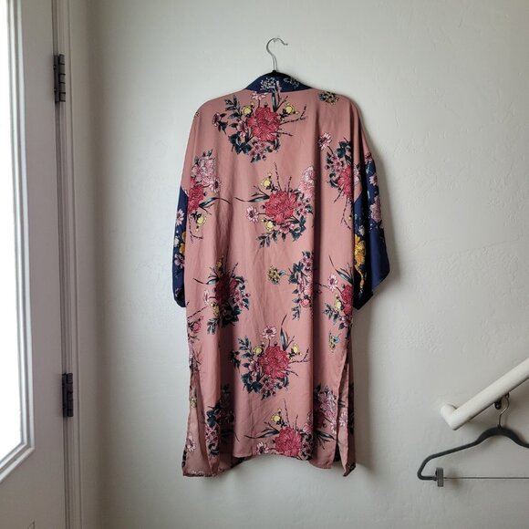Derek Heart Romantic Floral Kimono - Picture 7 of 7